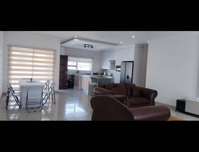 3 BEDROOM HOUSE FOR SALE IN THE ORCHARDS